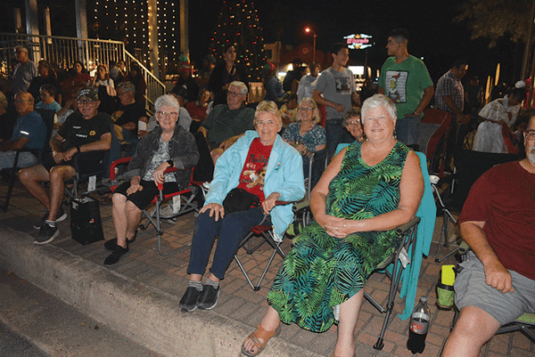 20251212 AlamoChristmasParade DSC 0397 web