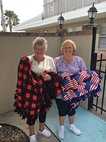 20221116 Blankets for Veterans Judi Jansen and Kathy Hanson web
