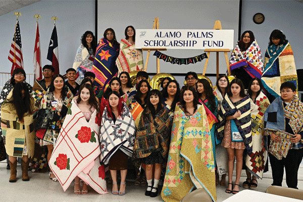 IMPORTANT Quilt Group Photo of 28 web